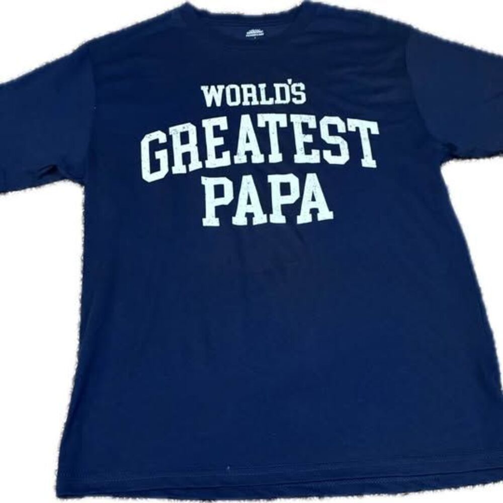 “World's Greatest Papa” T-Shirt Size S-Perfect for New Grandfather & New Dad NWT